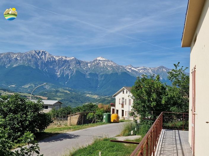 Image No.29-2 Bed Country House for sale