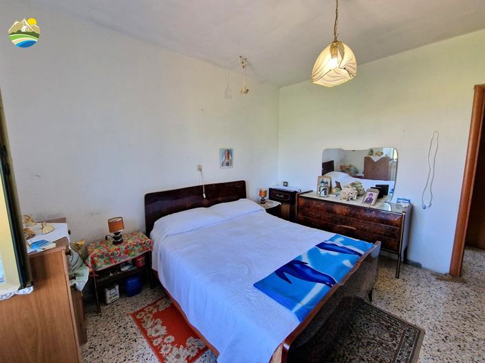 Image No.16-2 Bed Country House for sale