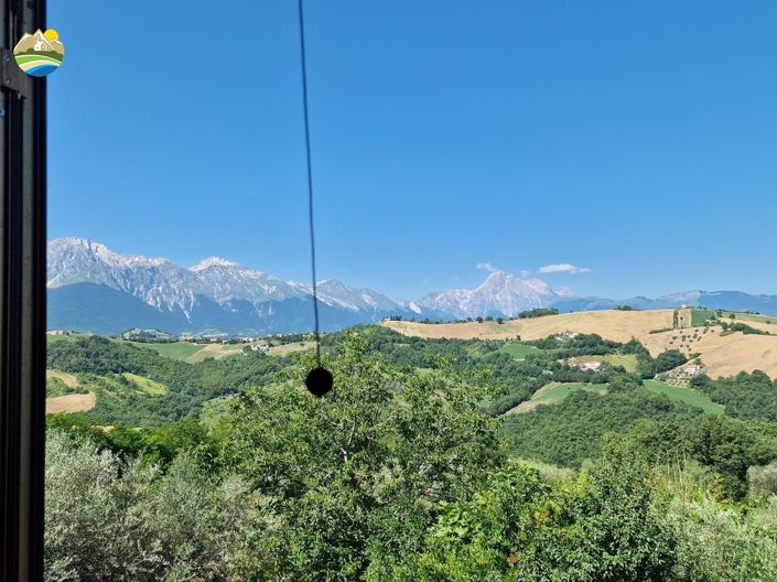 Image No.19-2 Bed Country House for sale