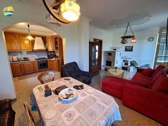 Image No.17-2 Bed Country House for sale