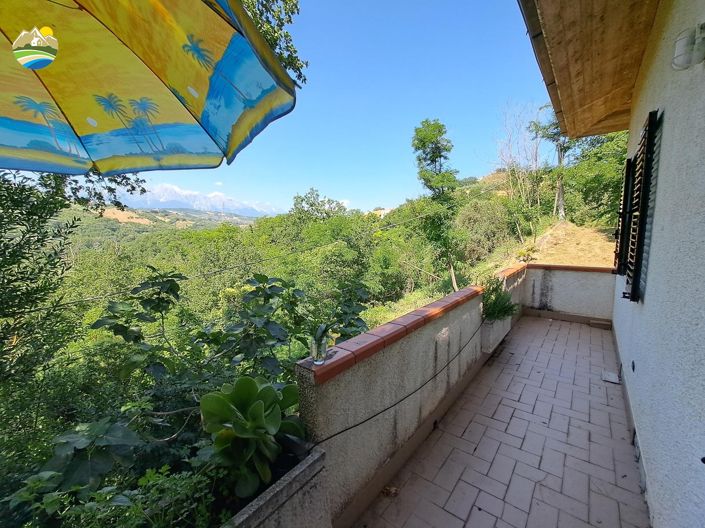 Image No.22-2 Bed Country House for sale