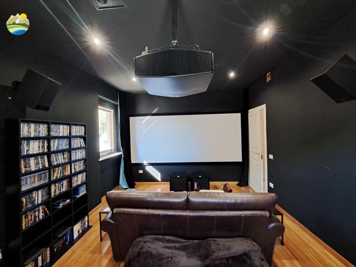 Image No.25-4 Bed Villa for sale