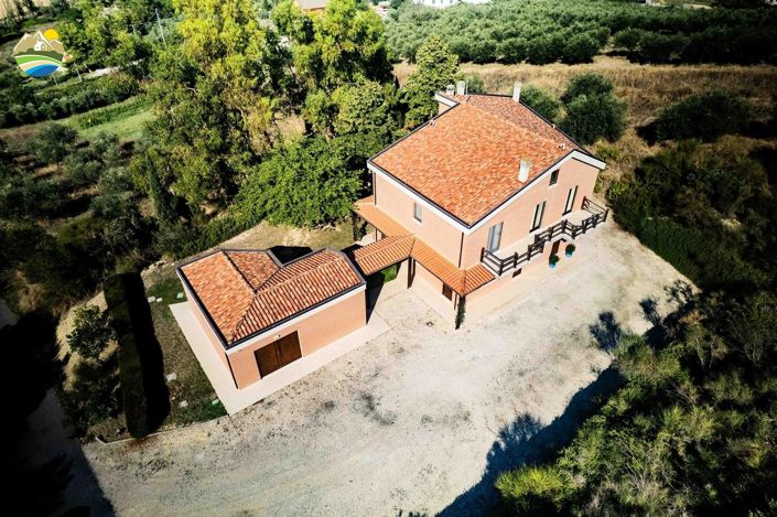 Image No.5-4 Bed Villa for sale