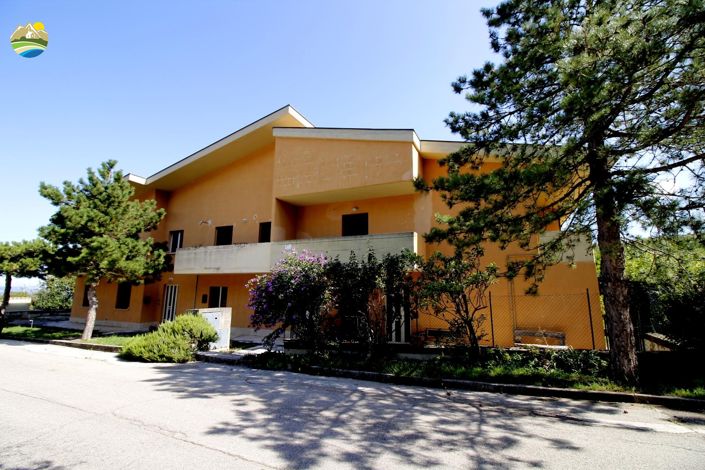 Image No.1-3 Bed Apartment for sale