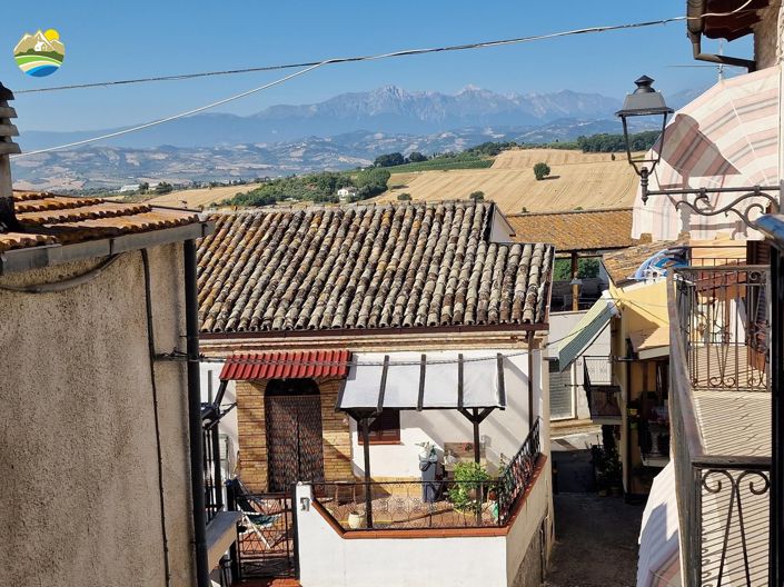 Image No.13-3 Bed Townhouse for sale