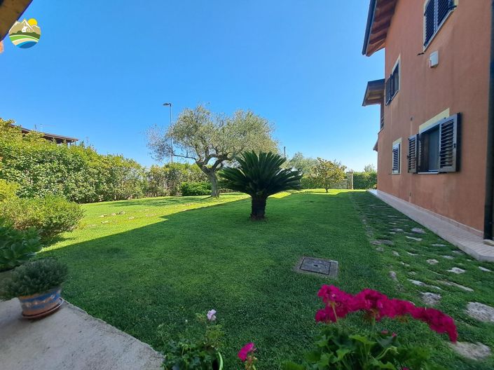 Image No.9-3 Bed Villa for sale