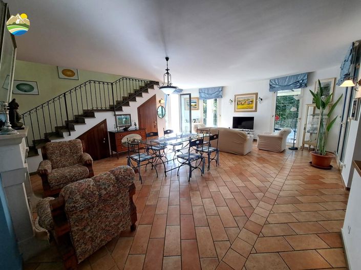 Image No.19-4 Bed Villa for sale