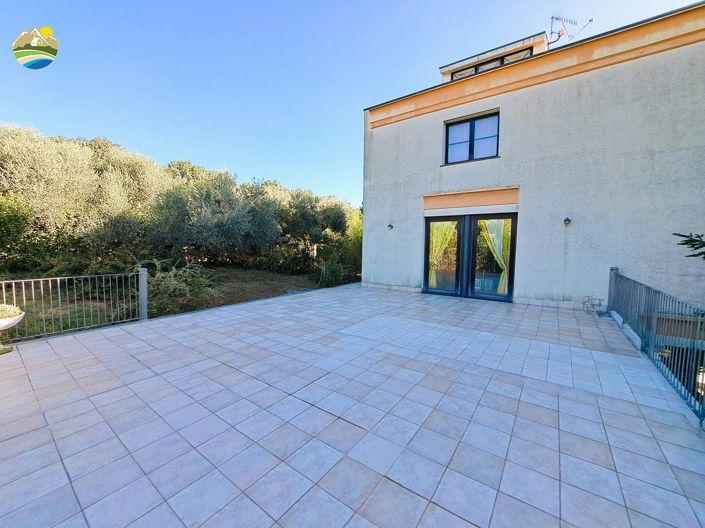 Image No.8-4 Bed Villa for sale