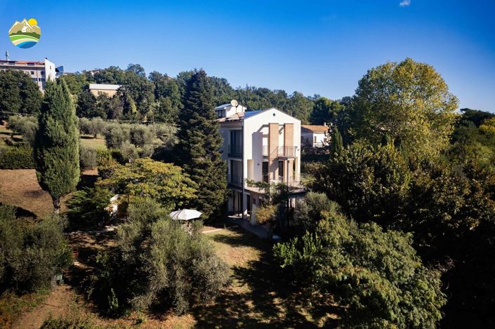 Image No.9-4 Bed Villa for sale