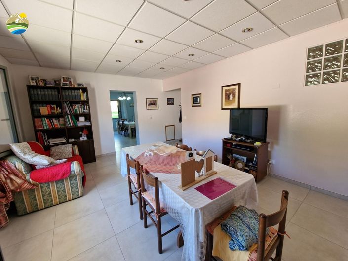 Image No.21-3 Bed Country House for sale