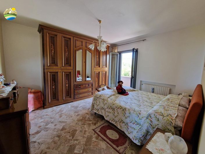 Image No.27-3 Bed Country House for sale