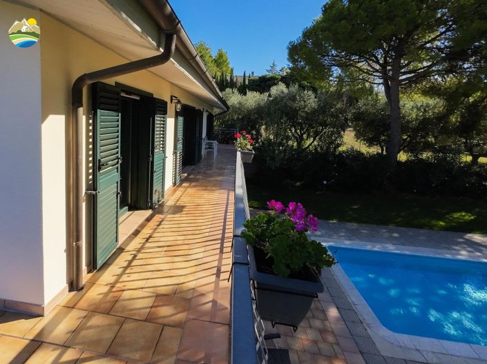 Image No.13-2 Bed Villa for sale