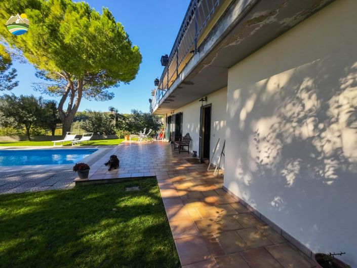 Image No.38-2 Bed Villa for sale