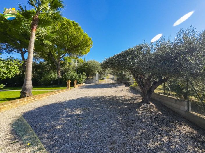 Image No.39-2 Bed Villa for sale