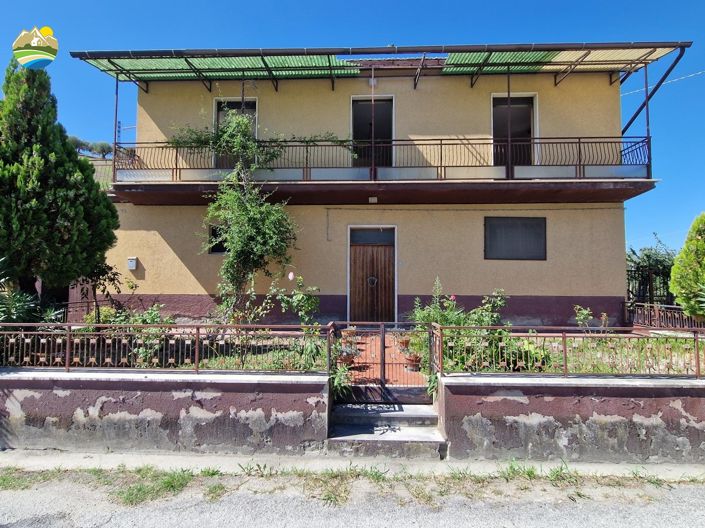 Image No.3-3 Bed Country House for sale