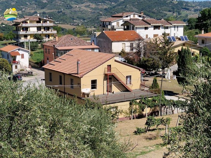 Image No.7-3 Bed Country House for sale