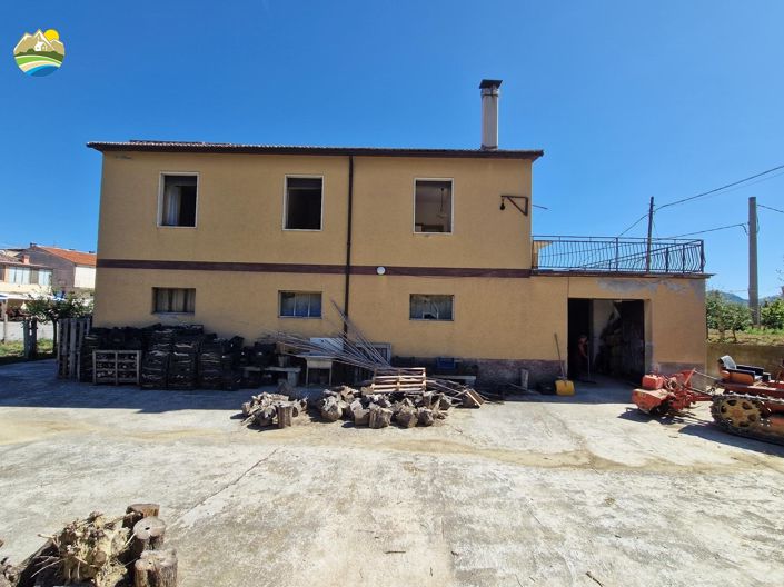 Image No.8-3 Bed Country House for sale