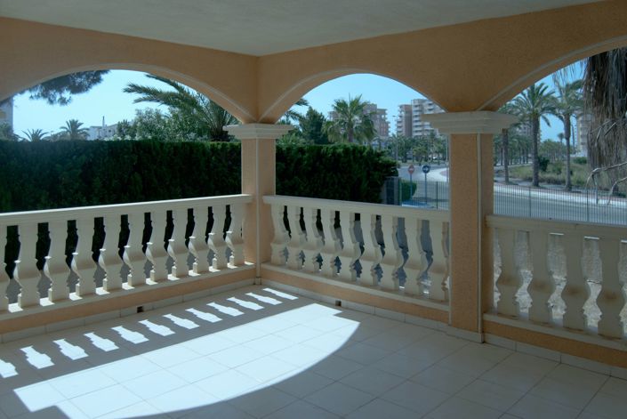 Image No.7-3 Bed Villa for sale
