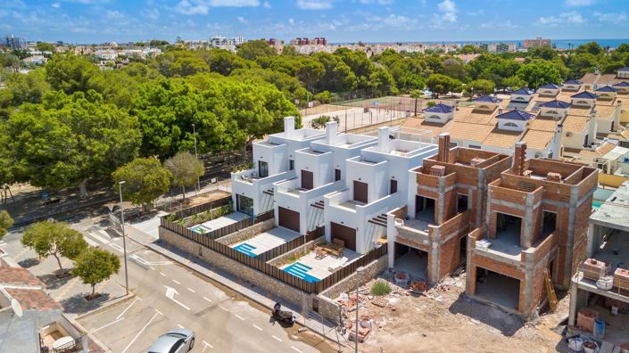 Image No.32-3 Bed Villa for sale