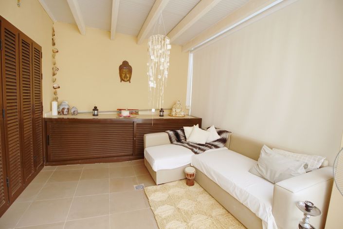 Image No.14-2 Bed Townhouse for sale