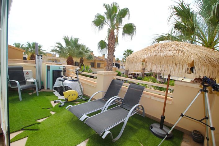 Image No.2-2 Bed Townhouse for sale