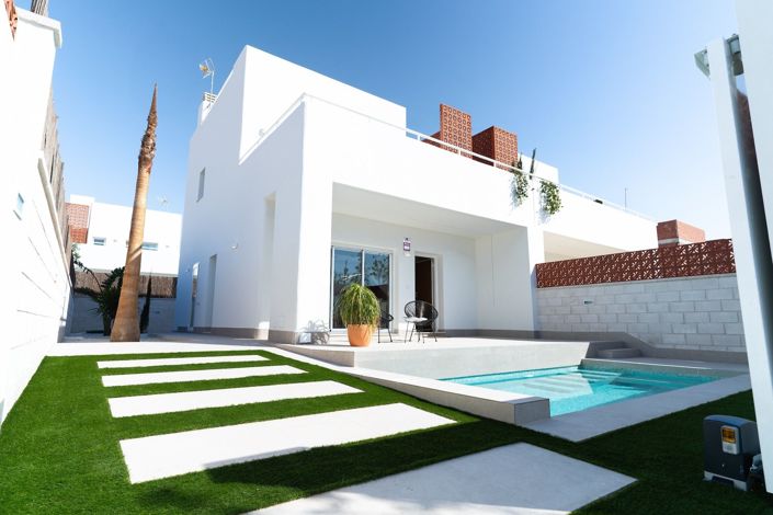 Image No.2-3 Bed Villa for sale