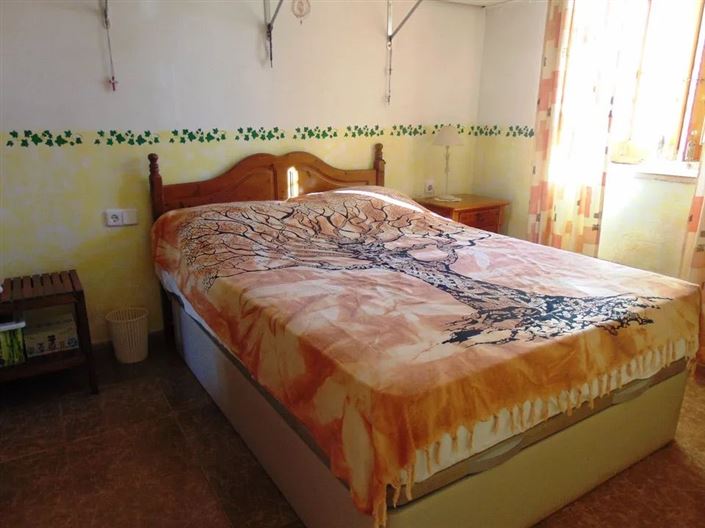 Image No.13-3 Bed Country House for sale