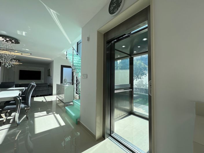 Image No.16-5 Bed Villa for sale