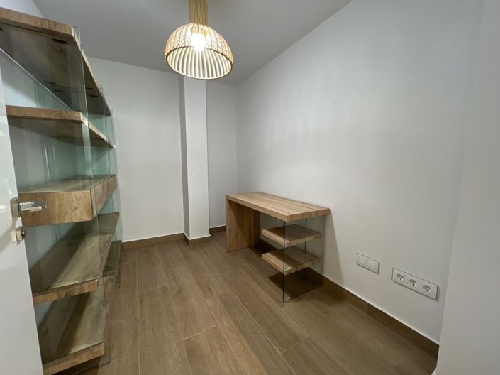 Image No.38-5 Bed Villa for sale