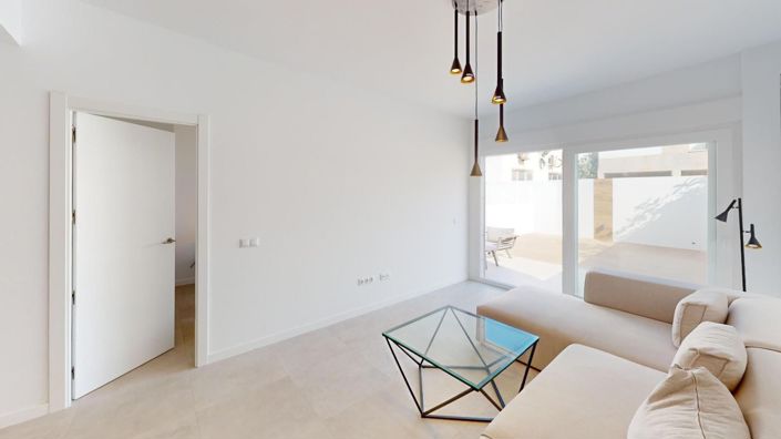 Image No.9-3 Bed Apartment for sale