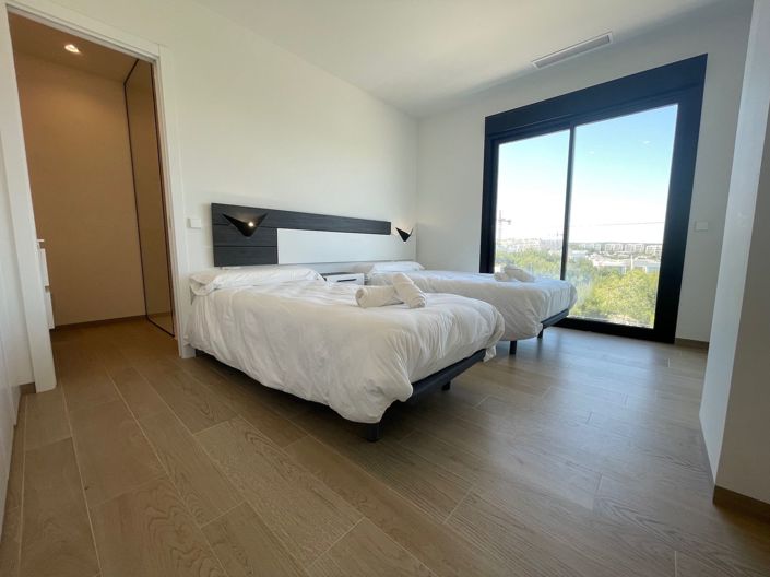 Image No.15-2 Bed Apartment for sale