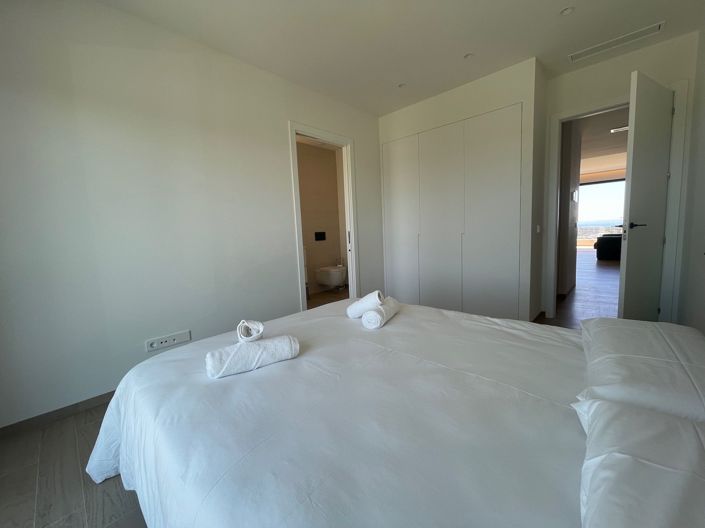 Image No.21-2 Bed Apartment for sale