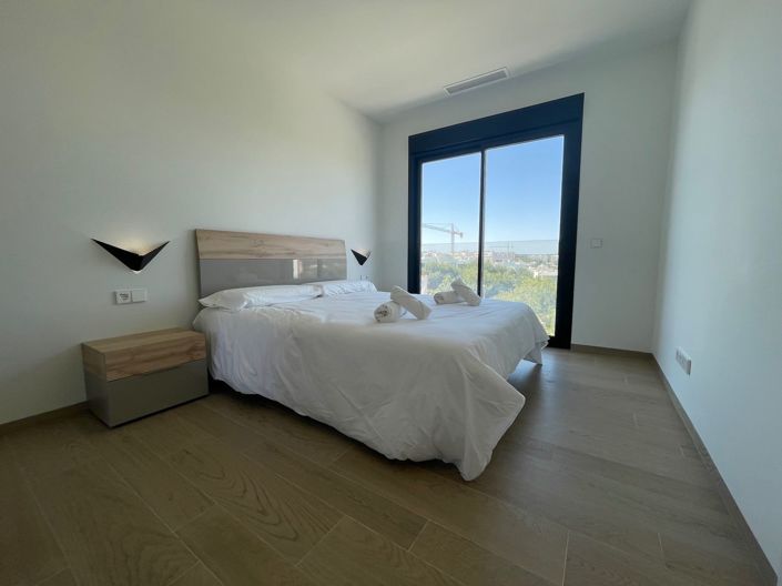 Image No.22-2 Bed Apartment for sale