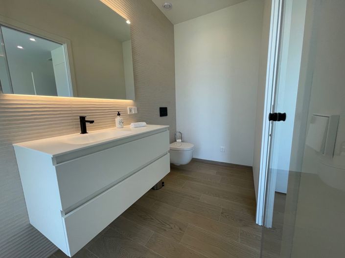 Image No.19-2 Bed Apartment for sale