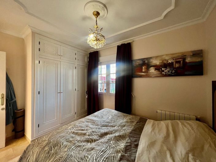 Image No.17-4 Bed Villa for sale