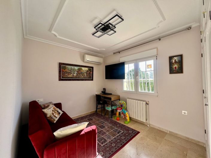 Image No.18-4 Bed Villa for sale