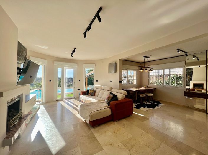 Image No.7-4 Bed Villa for sale