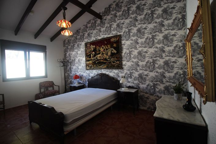 Image No.13-9 Bed Villa for sale