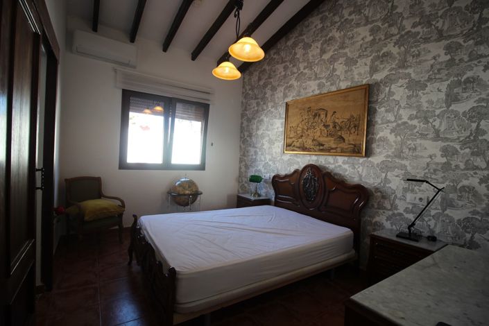 Image No.17-9 Bed Villa for sale