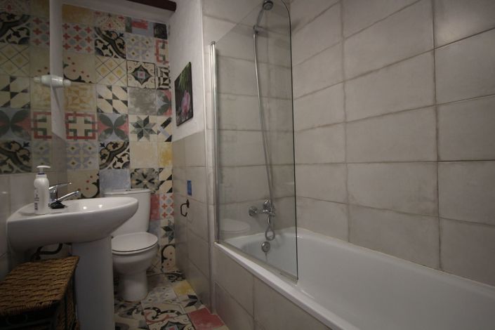 Image No.24-9 Bed Villa for sale