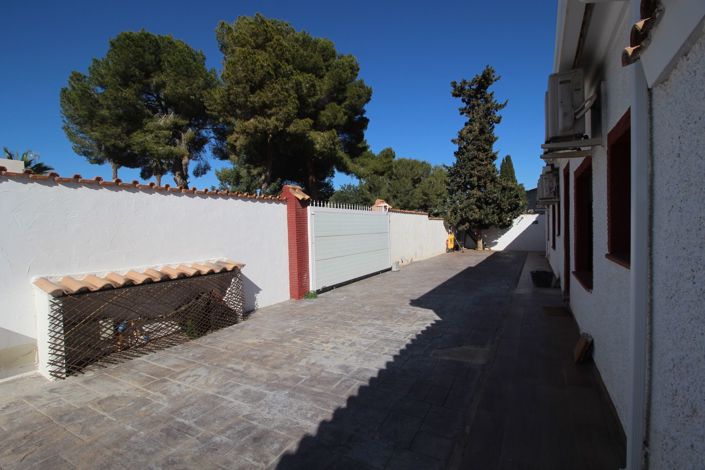 Image No.36-9 Bed Villa for sale