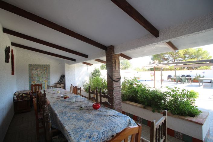 Image No.4-9 Bed Villa for sale