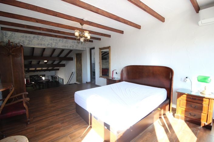 Image No.8-9 Bed Villa for sale