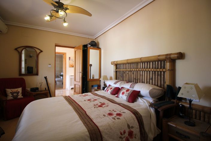 Image No.11-6 Bed Villa for sale