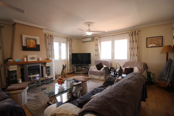 Image No.3-6 Bed Villa for sale