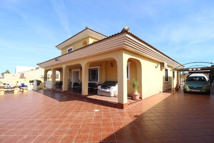 Image No.37-6 Bed Villa for sale
