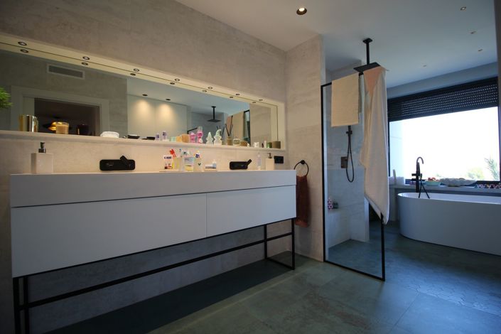 Image No.19-7 Bed Villa for sale