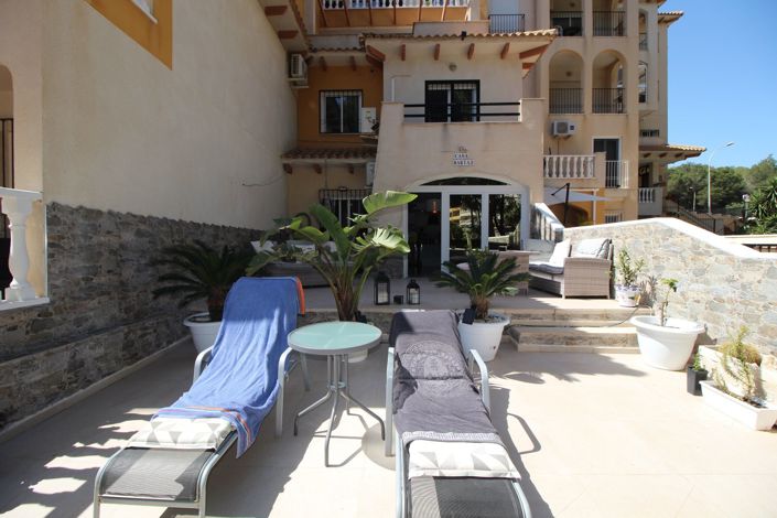 Image No.1-3 Bed Townhouse for sale