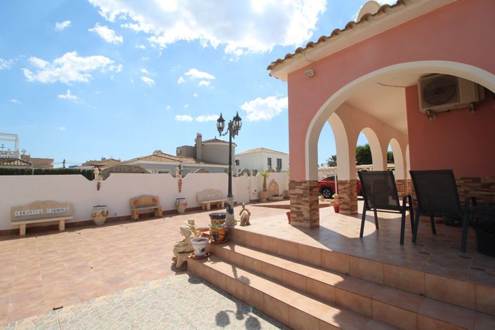 Image No.23-4 Bed Villa for sale