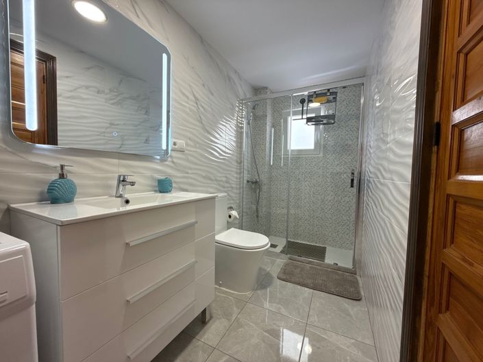 Image No.10-3 Bed Apartment for sale